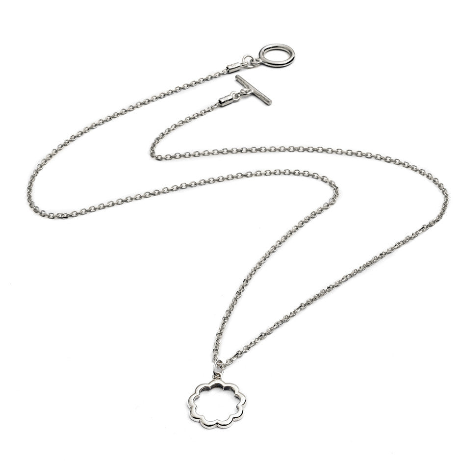 70%   DISCOUNT Ladies 925 Sterling Silver Paisley  Flower Silhouette Charm Pendant Necklace
