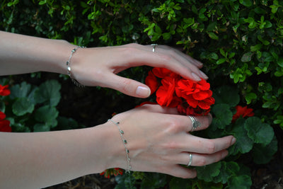 70%  SPRING DISCOUNT LAST ONE!  Little Princess Dainty Sterling Silver Small Leaf Bracelet